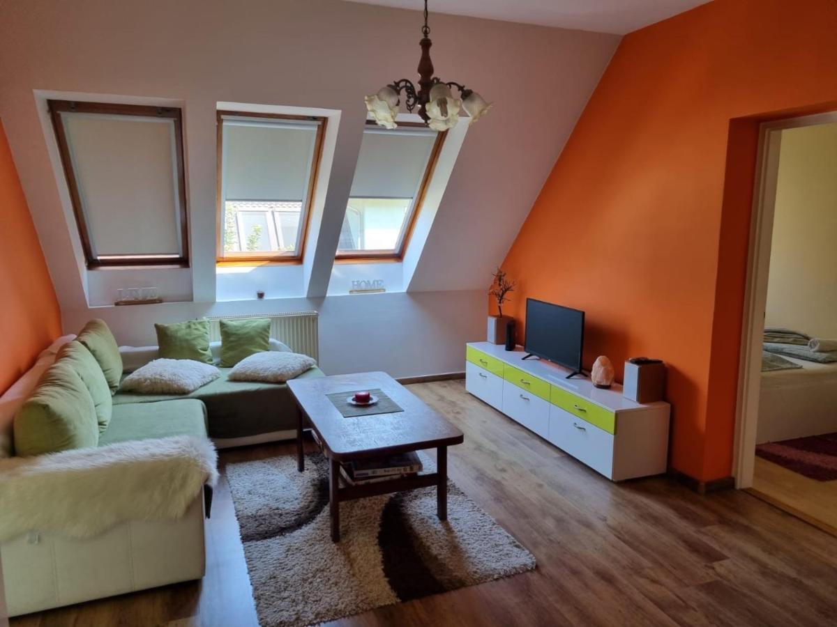 Tudor Apartman セゲド エクステリア 写真